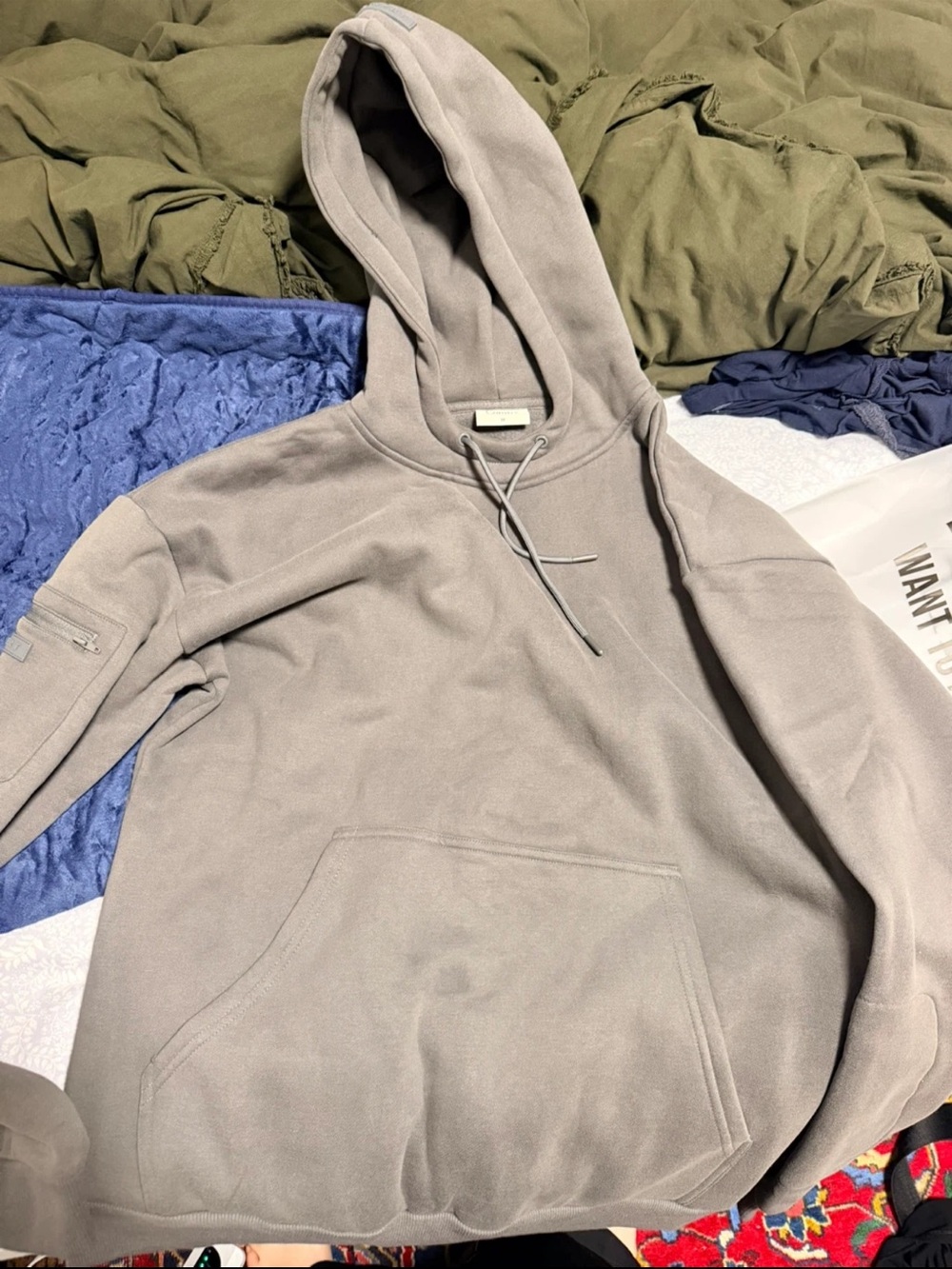 Men's Hooded Pullover Sweatshirt - Gray